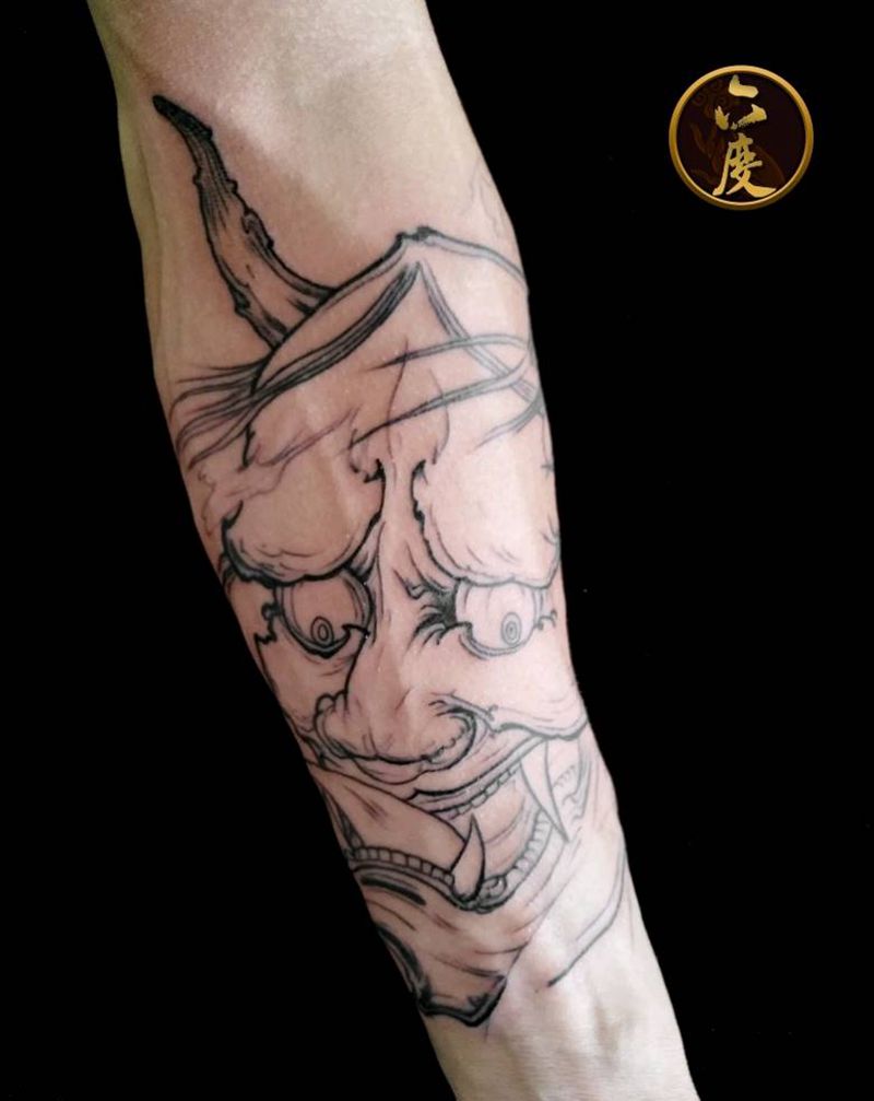 小臂般若线条纹身图片_手臂传统鬼神纹身图案