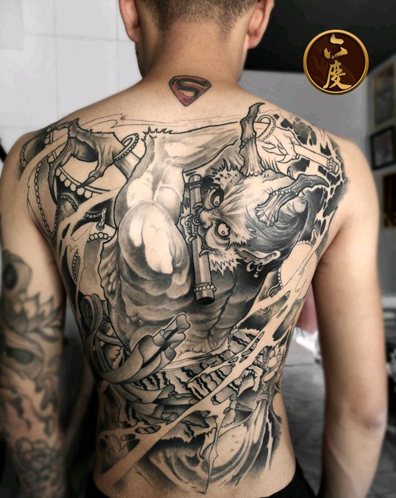 雷神未完成纹身图片_背部新传统雷神纹身图案