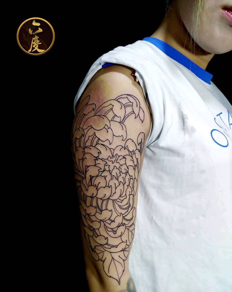 菊花花臂纹身图片