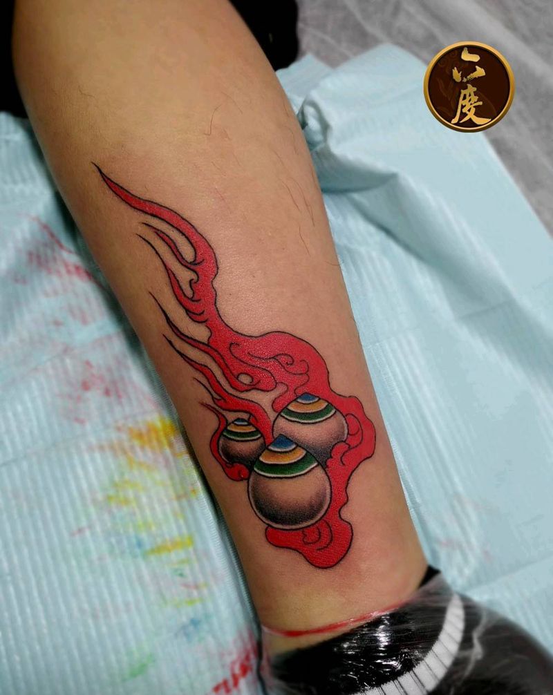 宝珠纹身图片_腿部纹身图案