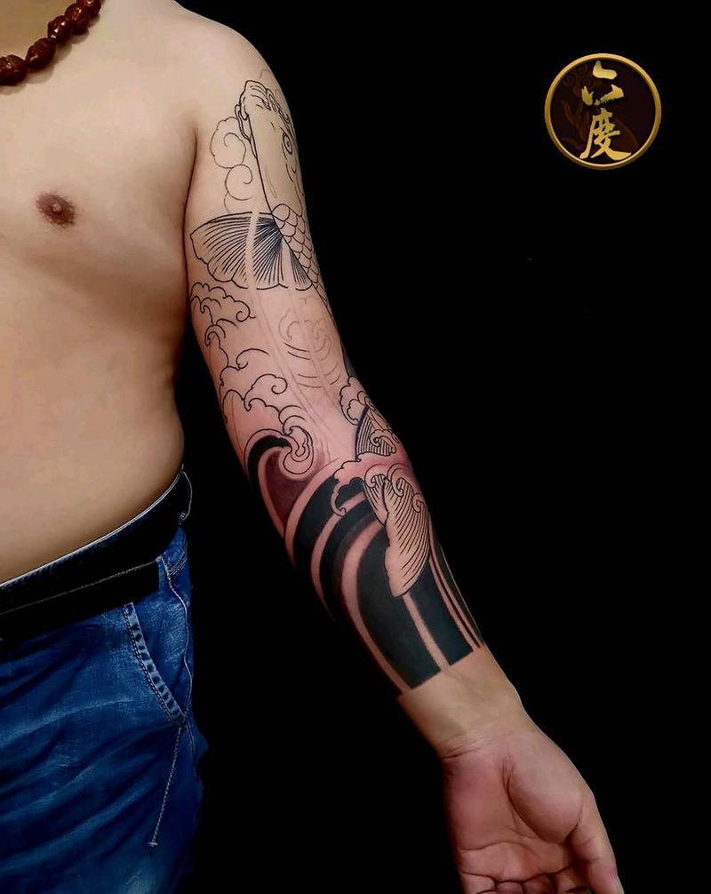 鲤鱼花臂纹身图片