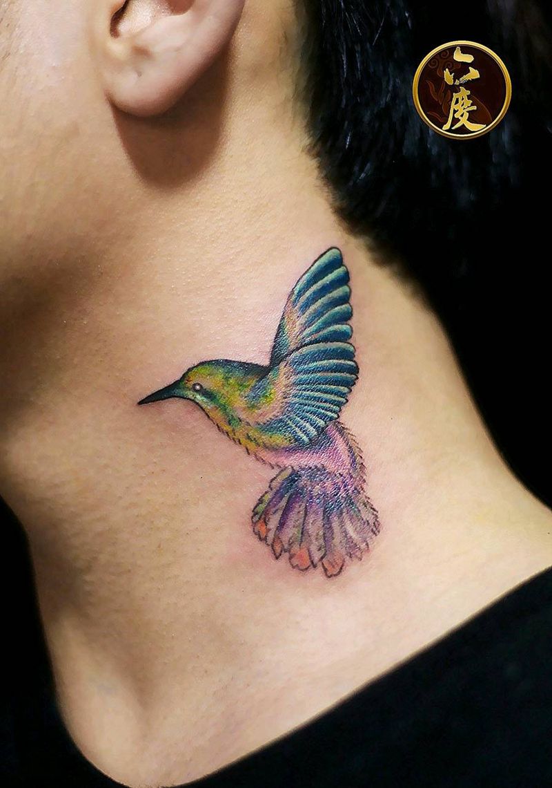 蜂鸟纹身图片