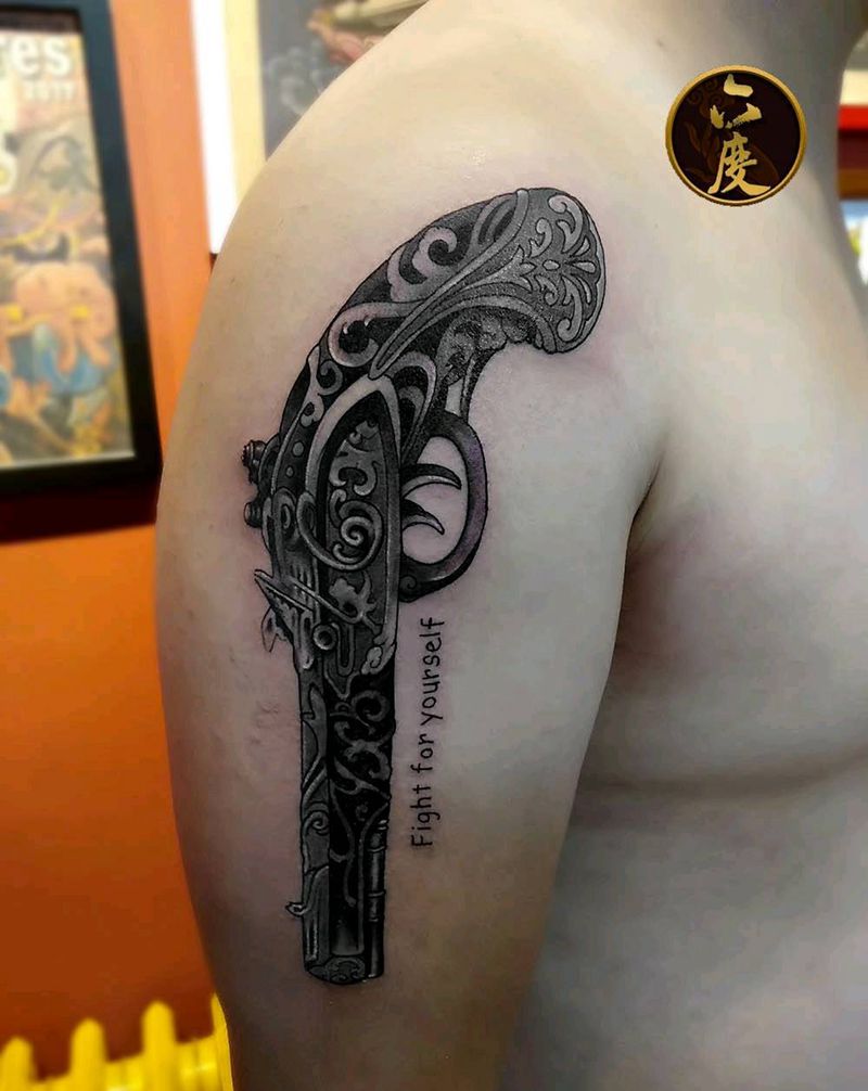 复古枪纹身图片