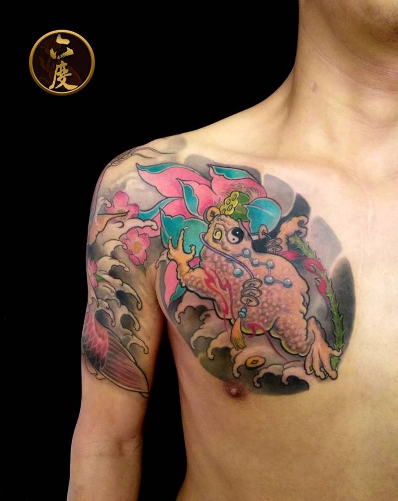 金蟾纹身图片_胸部传统动物成品纹身图案