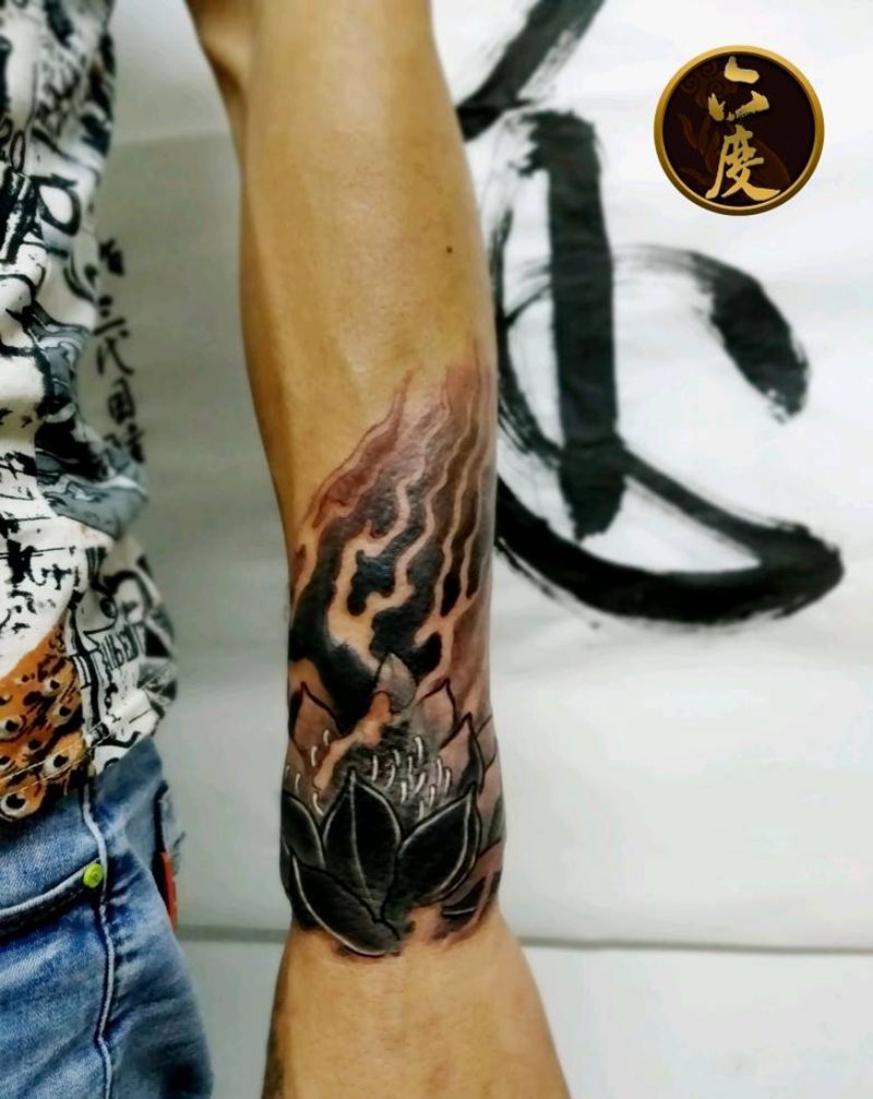 莲花遮盖图腾纹身图片_手臂纹身图案