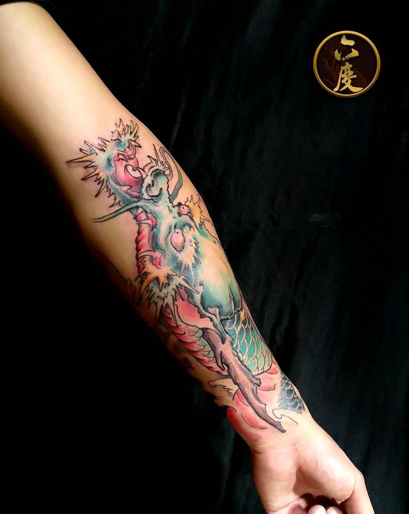 龙纹身图片_手臂新传统纹身图案