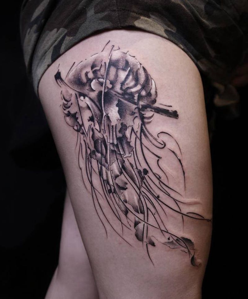 水母纹身图片_腿部欧美写实水墨纹身图案