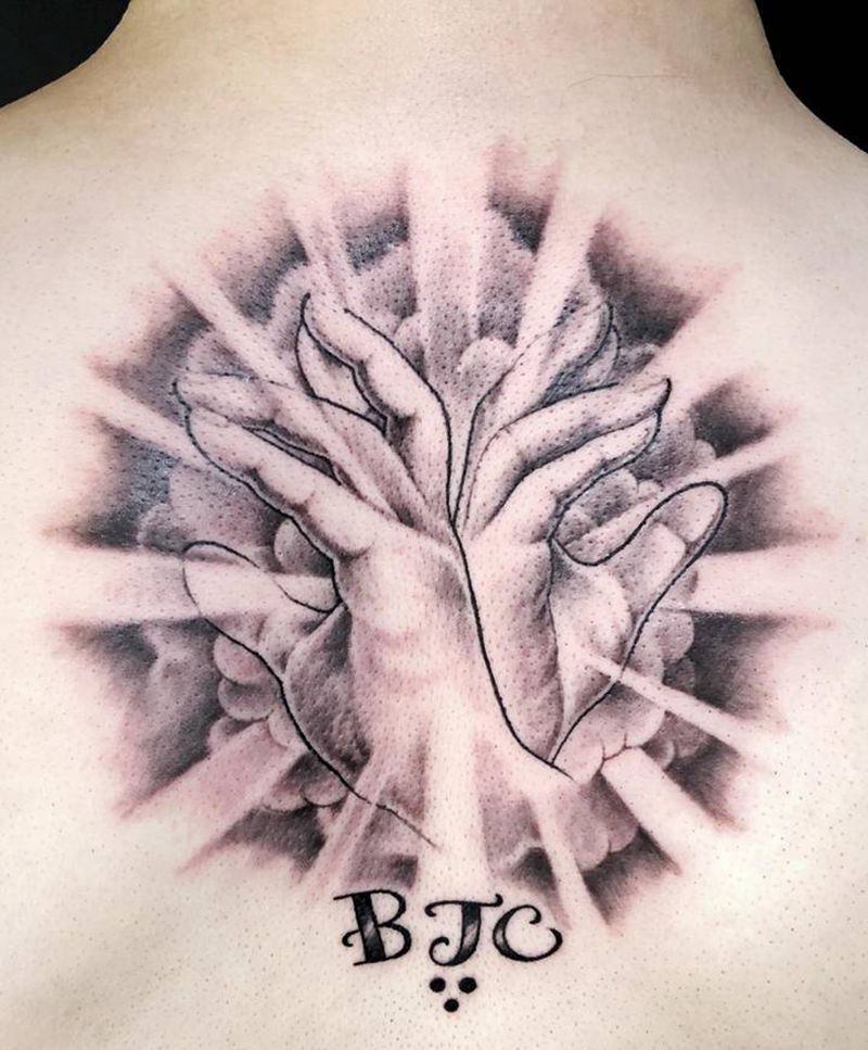 无标题纹身图片_背部纹身图案