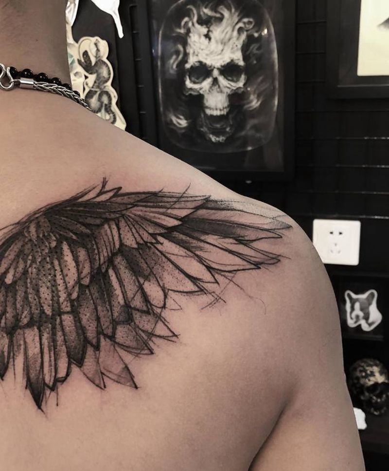 羽毛纹身图片_肩部纹身图案