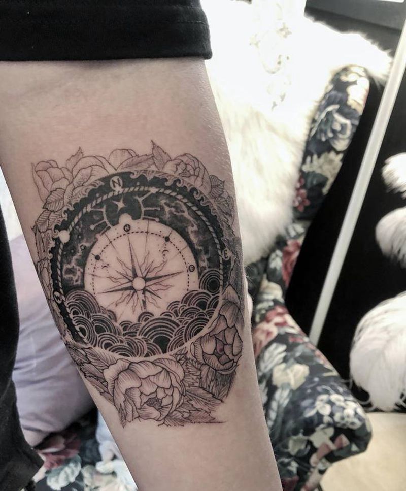 罗盘纹身图片_手臂纹身图案