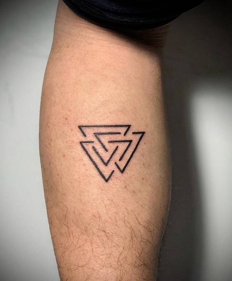 几何线条纹身图片_腿部几何点刺纹身图案