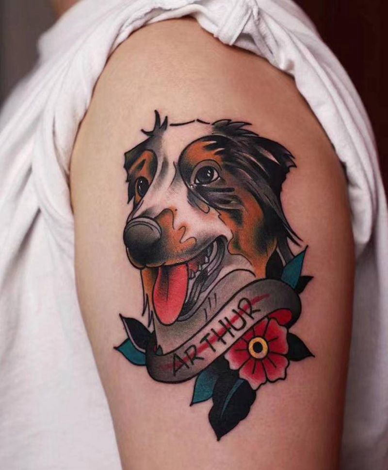 狗纹身图片_手臂Old School纹身图案