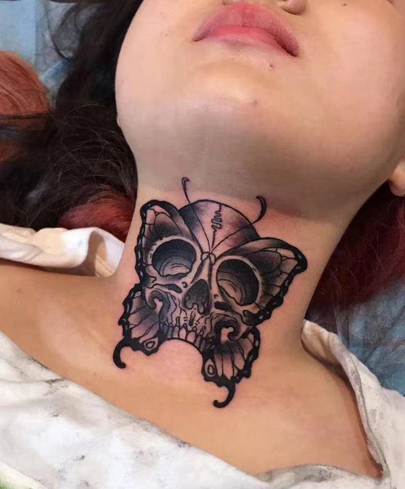 骷髅纹身图片_颈部Old School纹身图案