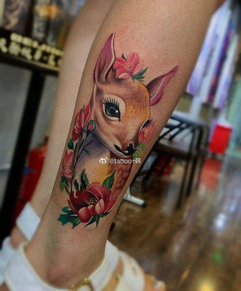 鹿纹身图片_脚部鹿纹身图案