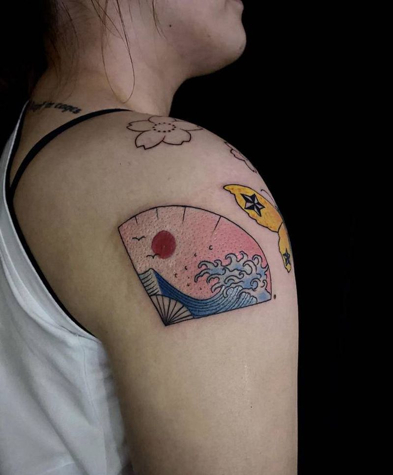 扇纹身图片_胸部肩部新传统老传统纹身图案