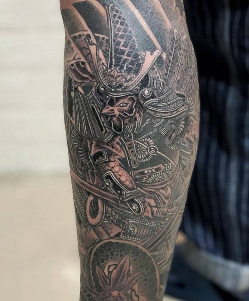 鸡武士纹身图片_腿部新传统老传统纹身图案