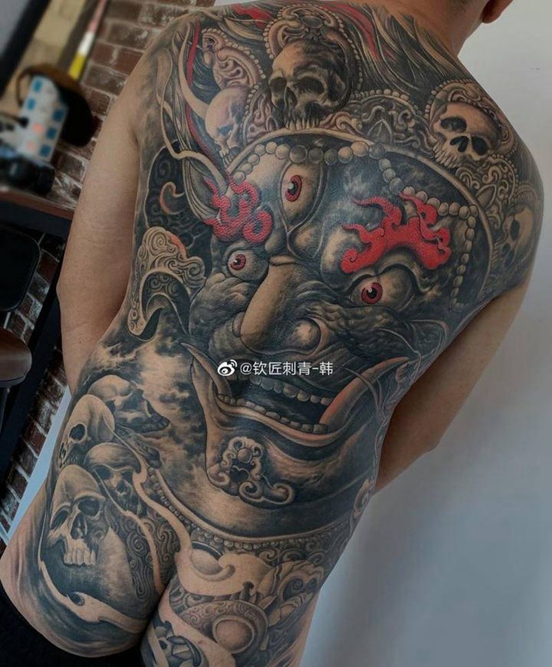 遮盖作品纹身图片_背部纹身图案