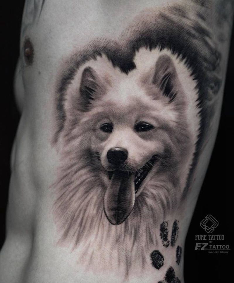 爱犬纹身图片_腰部欧美写实狗纹身图案