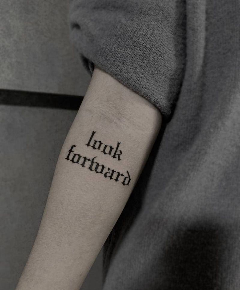 哥特字纹身图片_手臂纹身图案