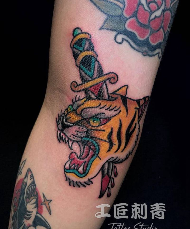 Old School Tige纹身图片_手臂Old School纹身图案