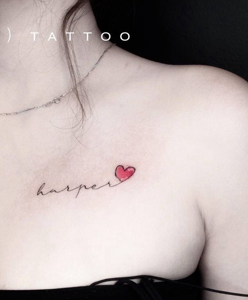 锁骨水彩小清新纹身图片_颈部胸部水彩花体字锁骨英文水彩小清新英文小字母纹身图案