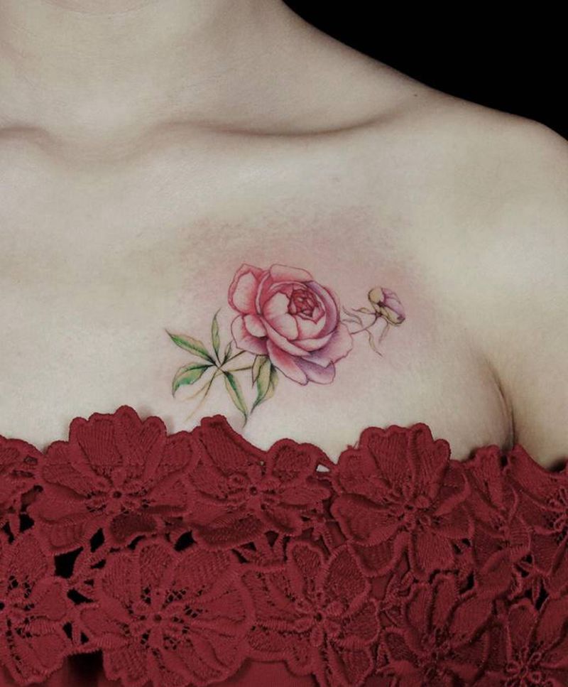 月季花纹身图片_胸部肩部欧美写实花月季花纹身图案