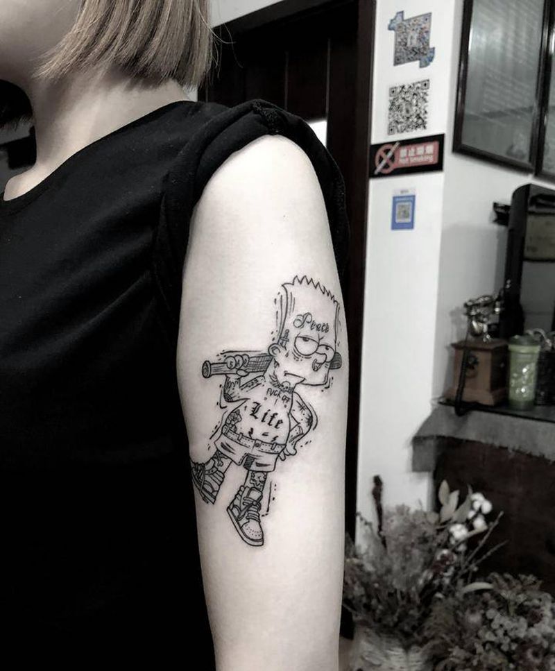 辛普森纹身图片_手臂点刺卡通辛普森纹身图案