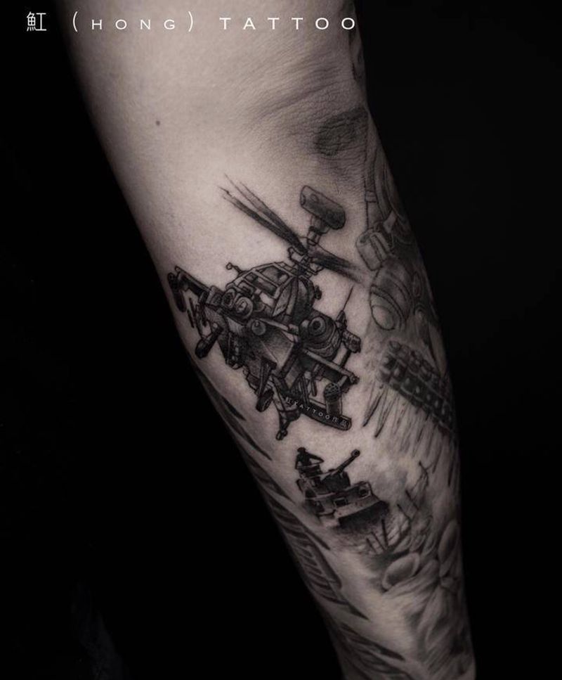 轰炸机纹身图片_手臂腿部欧美写实轰炸机飞机坦克欧美写实纹身图案