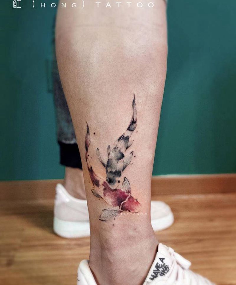 水墨锦鲤纹身图片_腿部手臂水墨水彩锦鲤水墨纹身水彩水墨纹身图案