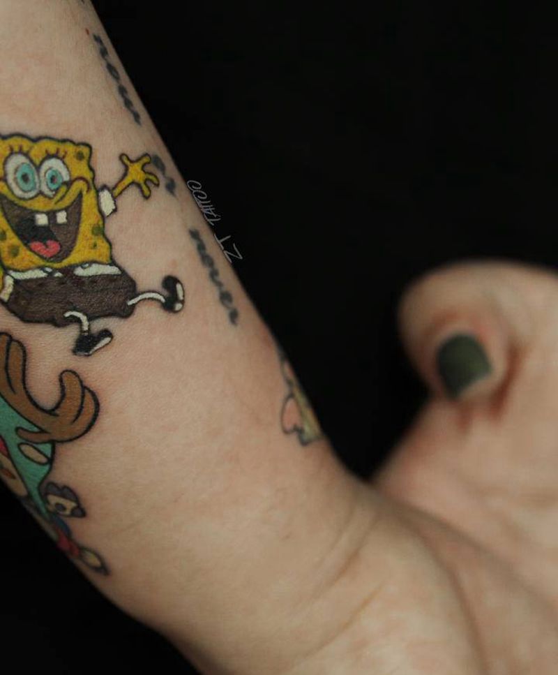 海绵宝宝派大星纹身图片_手臂New School卡通纹身图案