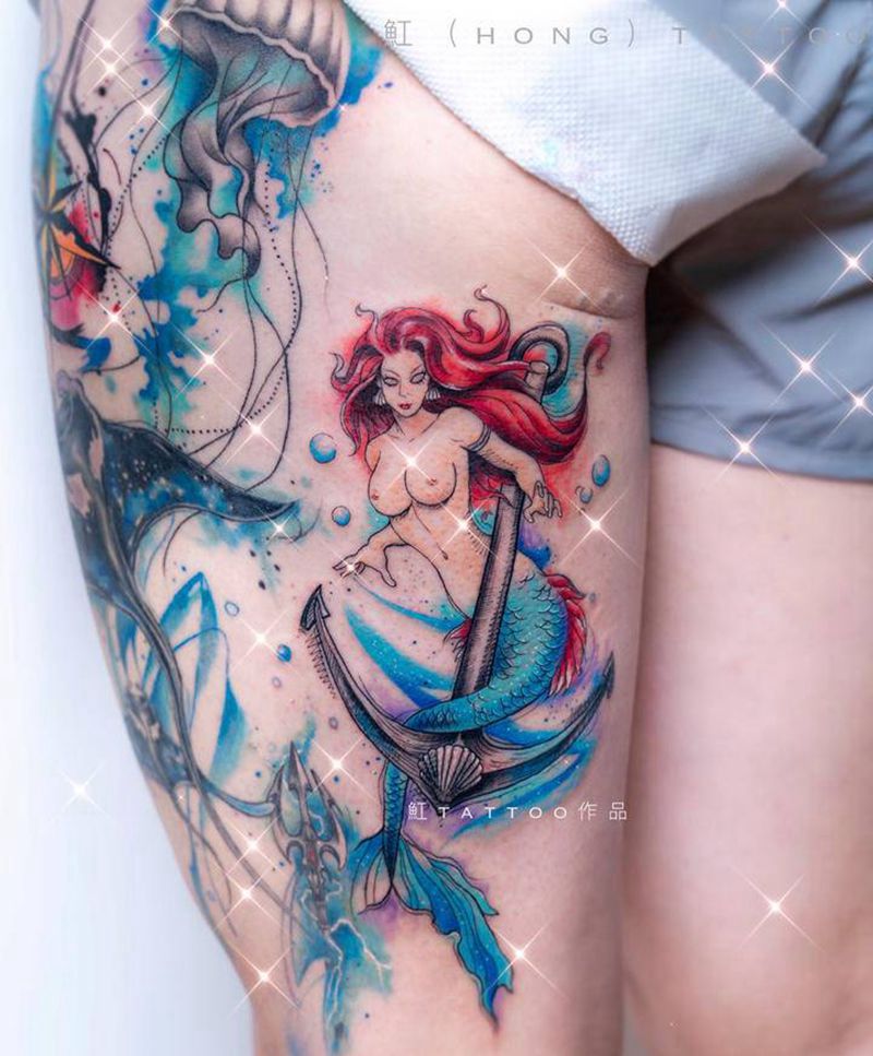 美人鱼+指南者纹身图片_腿部水彩水墨美人鱼指南针水彩纹身图案