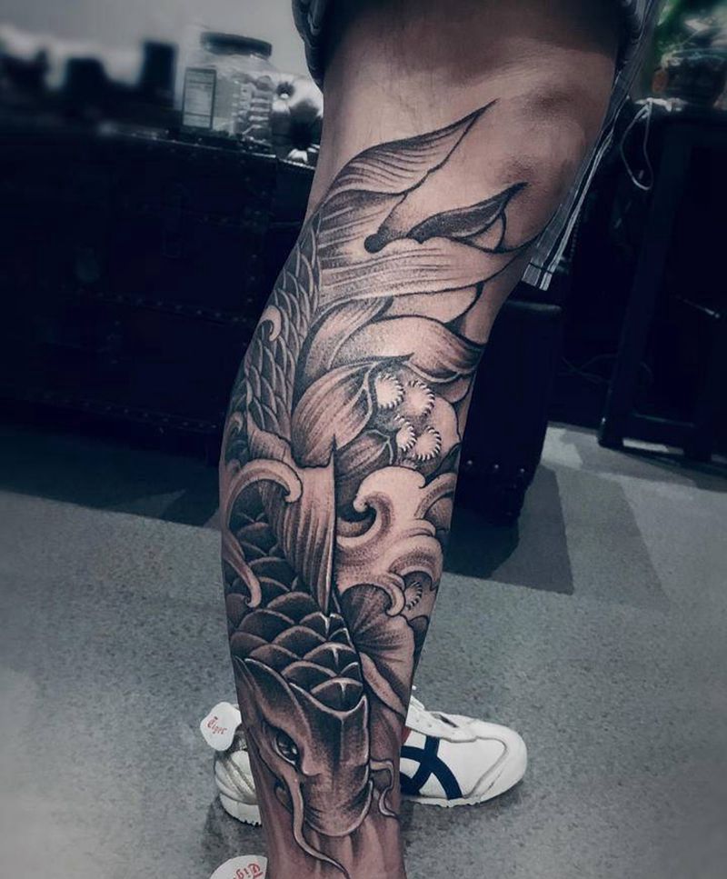 锦鲤纹身图片_腿部纹身图案