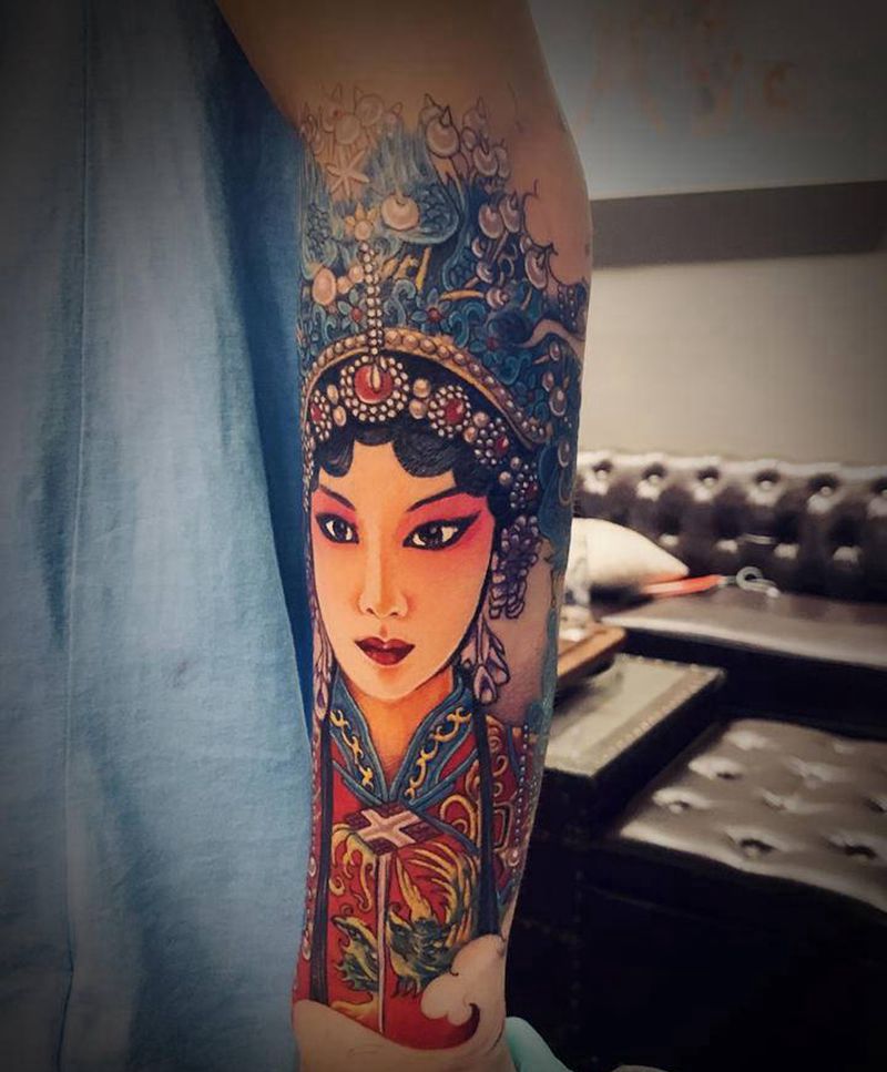 花旦纹身图片_手臂新传统纹身图案