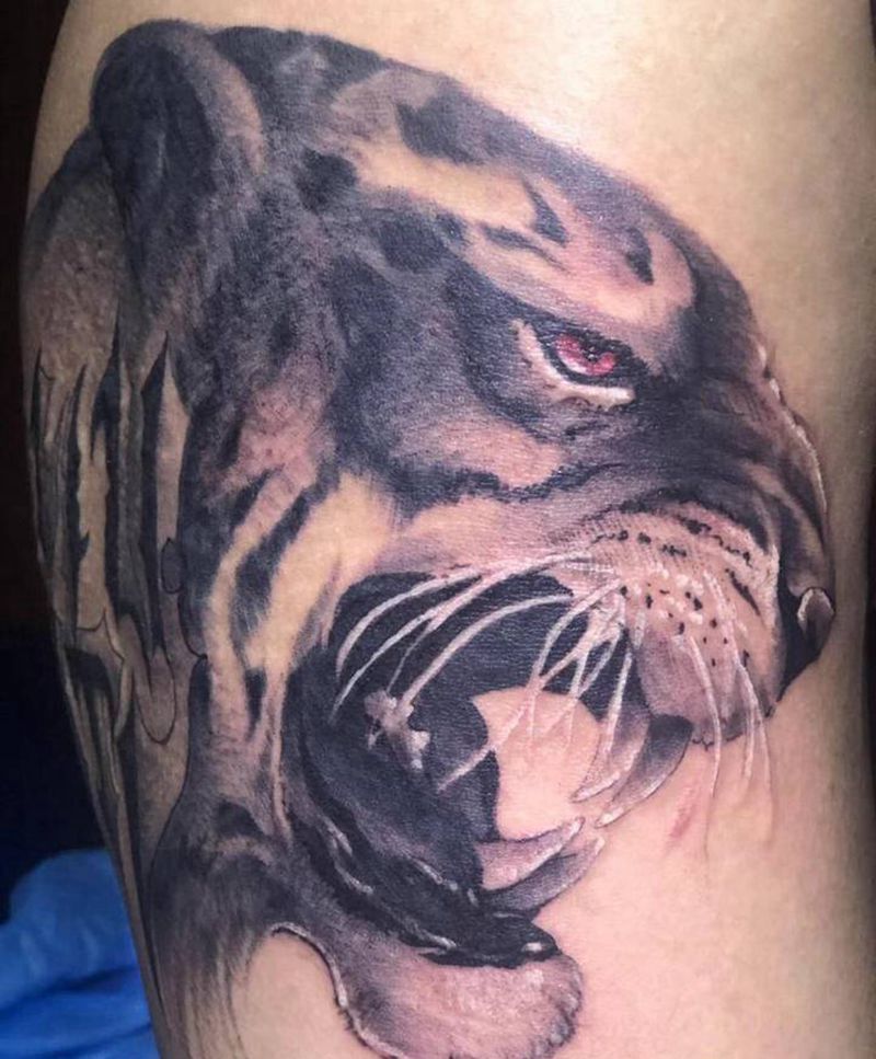 1纹身图片_腿部欧美写实纹身图案