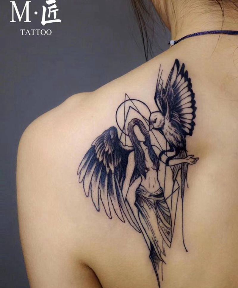 天使纹身图片_背部欧美写实天使纹身图案