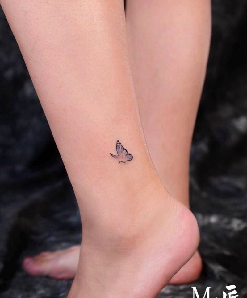 蝴蝶纹身图片_腿部水彩蝴蝶小清新纹身图案