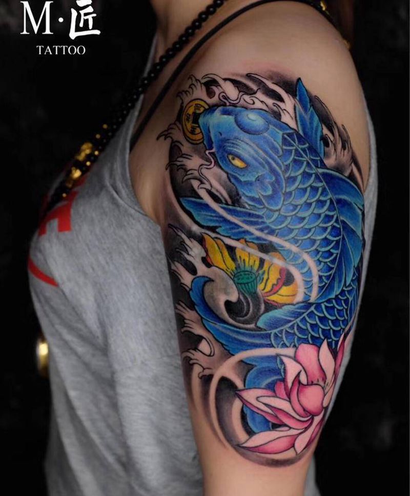 鱼纹身图片_手臂Old School彩色鱼纹身图案