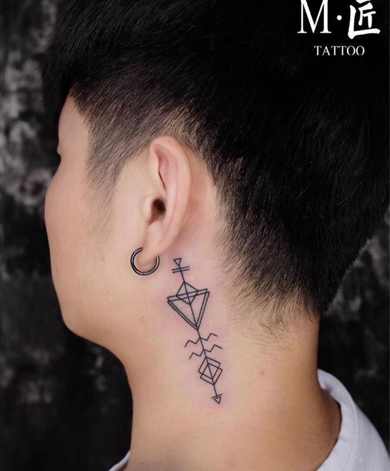 几何线条纹身图片_颈部几何线条纹身纹身图案