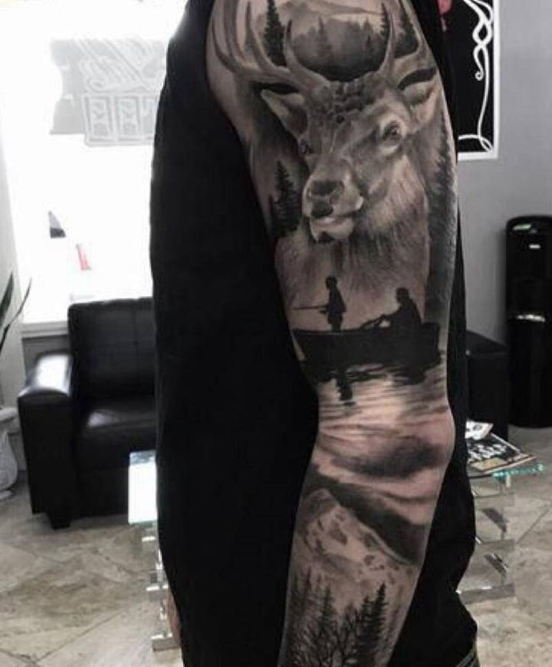 鹿纹身图片_手臂欧美写实纹身图案