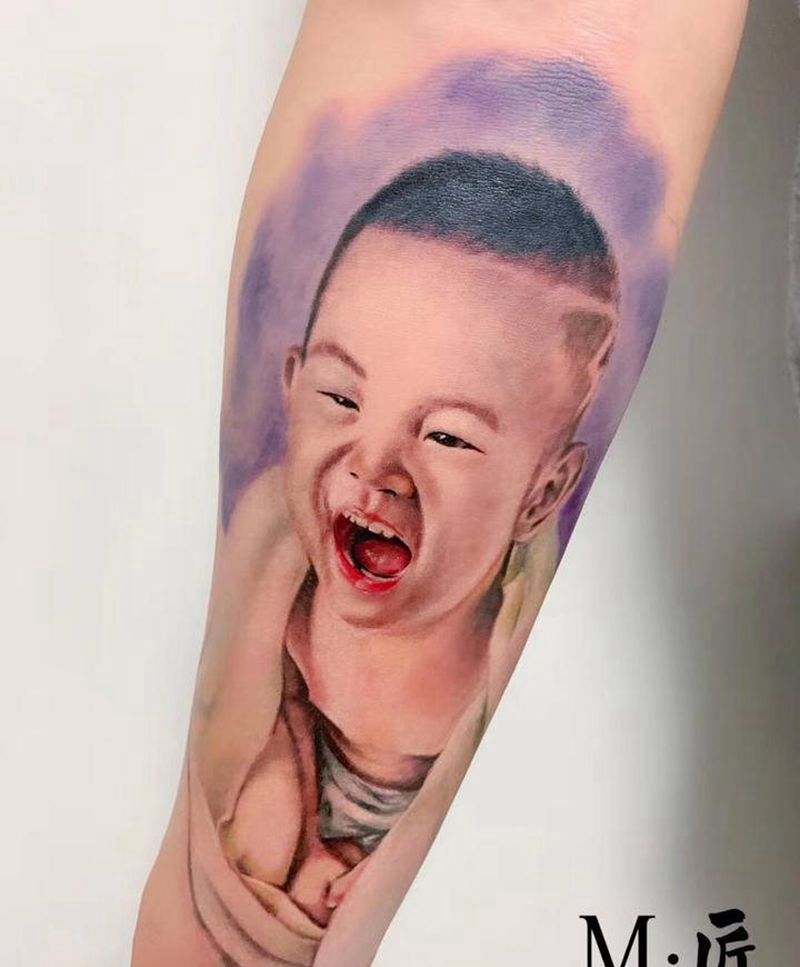 彩色人物肖像写实纹身图片_手臂欧美写实小孩宝宝纹身图案