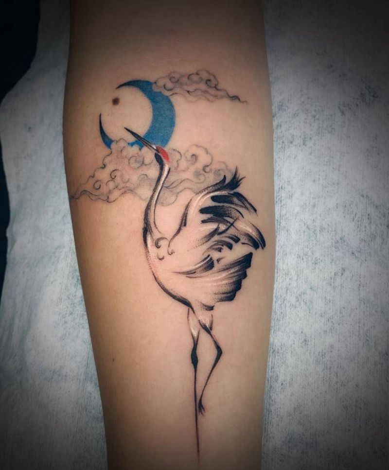 鹤月纹身图片_手臂水墨纹身图案