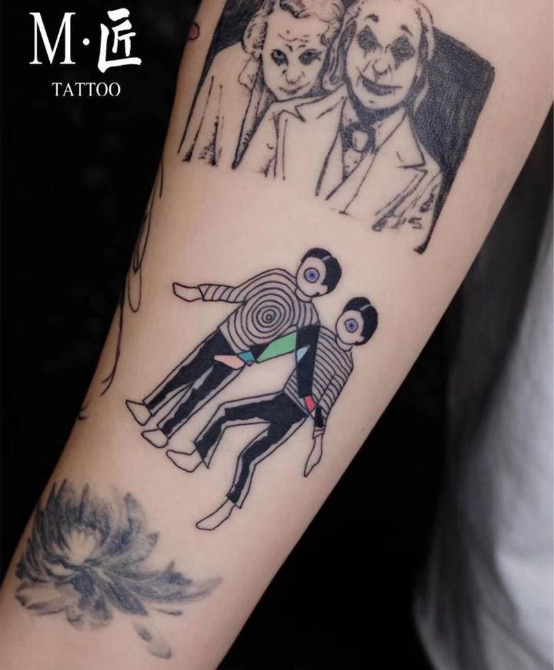 舞动人生纹身图片_手臂New School人物纹身图案