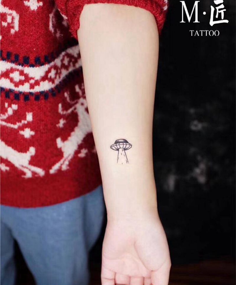 UFO纹身图片_手臂New School飞碟纹身图案