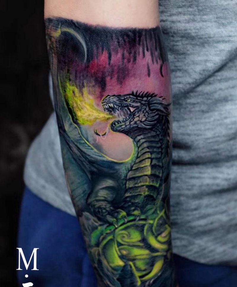 龙纹身图片_手臂欧美写实龙纹身图案