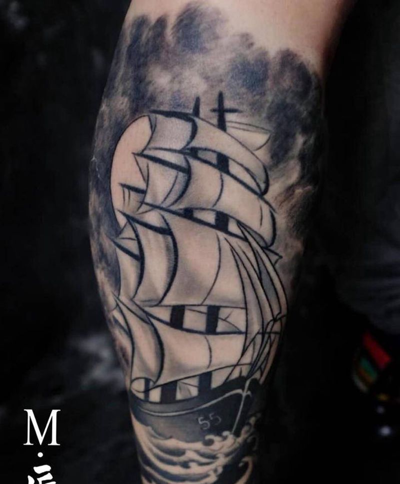旧纹身修改纹身图片_腿部几何新传统船写实旧纹身纹身图案