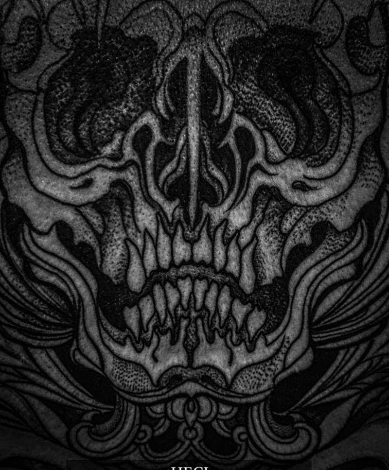 骨纹身图片_背部纹身图案