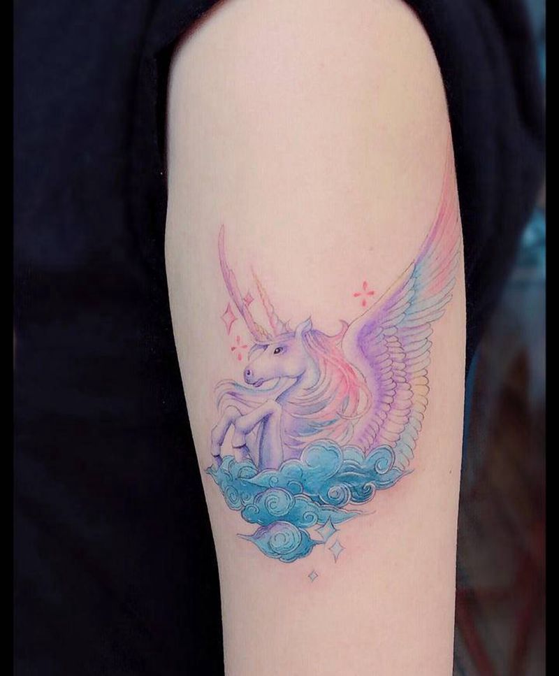 独角兽纹身图片_肩部纹身图案