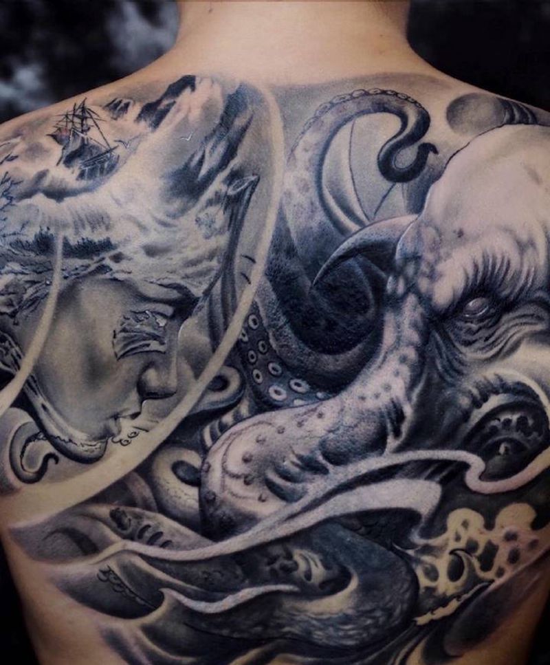 旧纹身覆盖纹身图片_腰部背部欧美写实水墨旧纹身覆盖遮盖半满背纹身图案