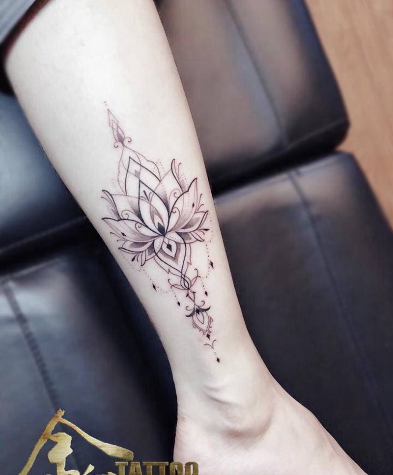 梵花纹身图片_腿部点刺几何梵花纹身纹身图案