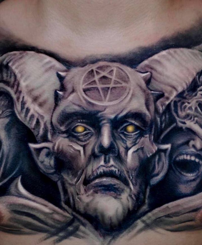 暗黑系 花胸纹身图片_肩部胸部新传统水墨暗黑花胸恶魔纹身图案